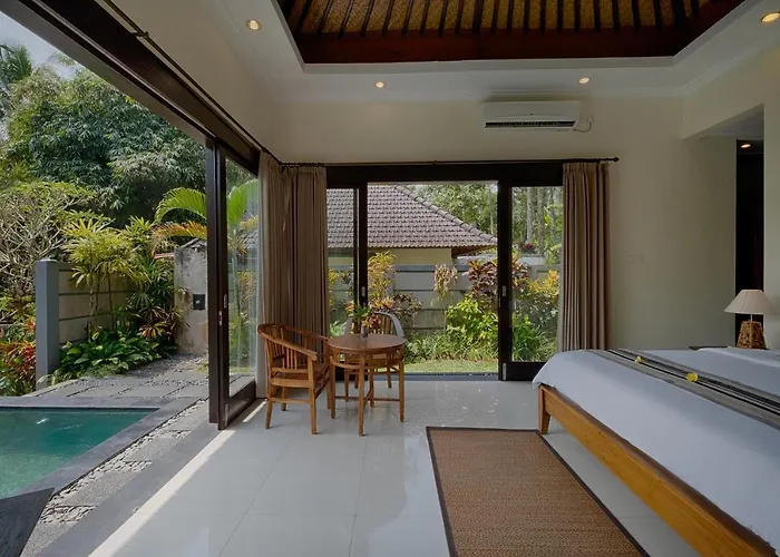 Kaja Villa *